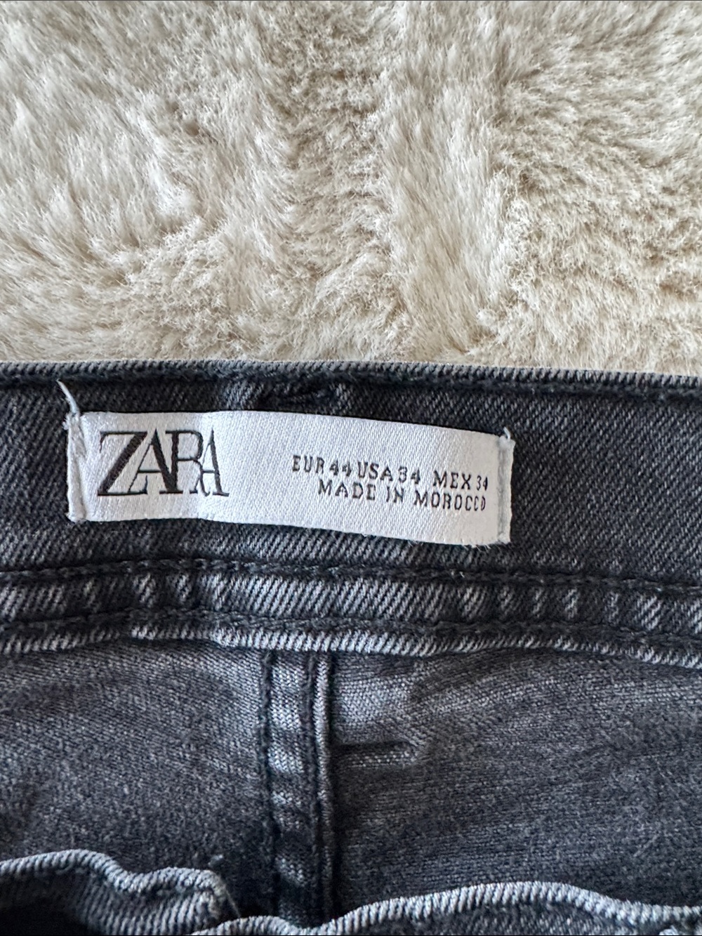 Boss Slim Men's Jeans in Charcoal Gray - Picture 4 of 8